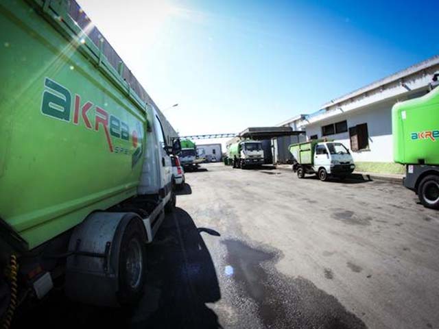 Rallentamenti nella raccolta rifiuti: alcuni mezzi in quarantena per anomalie radiometriche